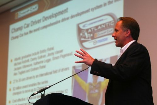Steve Johnson aan het woord, Copyright © 2007 Champ Car World Series, LLC